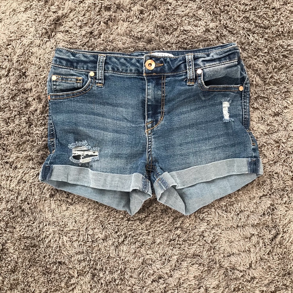 Celebrity pink mid-rise denim shorts